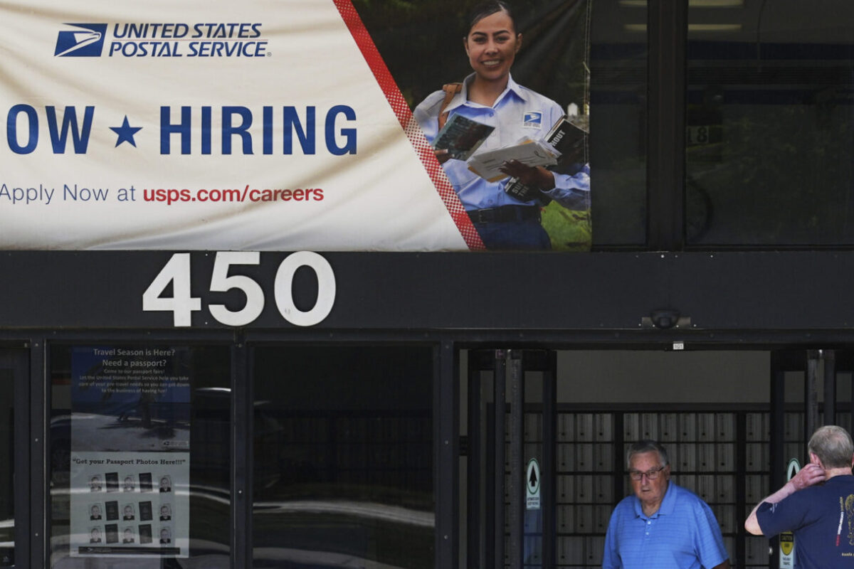 Lack of jobs data due to government shutdown muddies view of hiring and the US economy