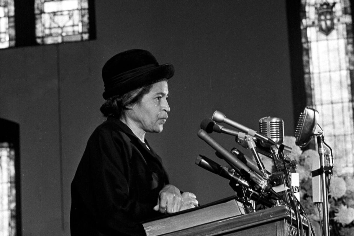 Rosa Parks and Helen Keller statues will be unveiled at the Alabama Capitol