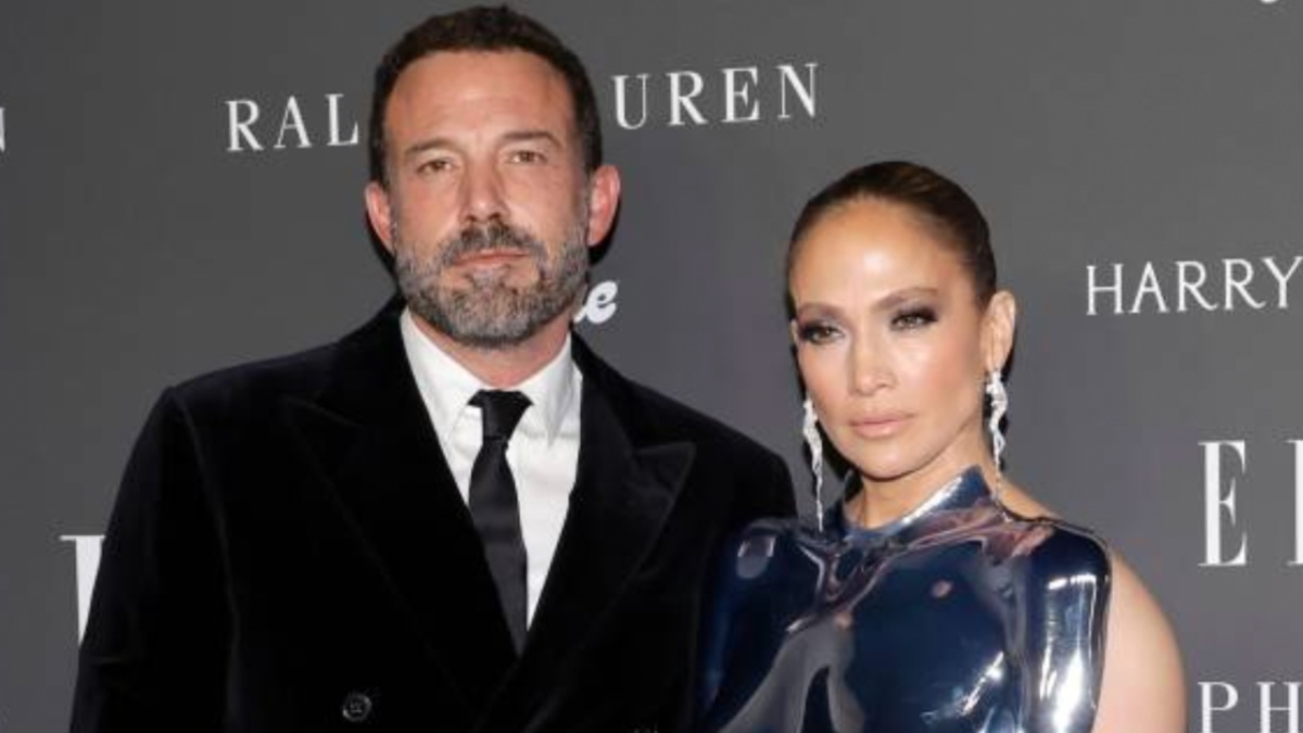 ‘She Still Loves Him Look at Her’: Ben Affleck and Jennifer Lopez Reunite After Messy Divorce and Her Reaction Has Fans Zooming In