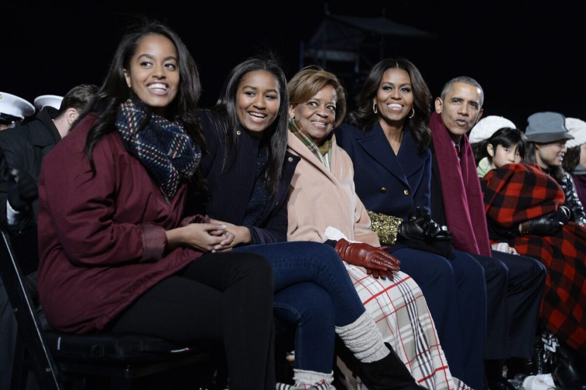 Michelle & Barack Obama want their daughters to see them fail