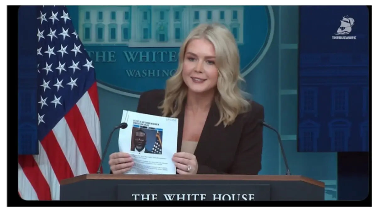 ‘Nailed It!’: A Visibly Frustrated Karoline Leavitt Defends Trump Flexing His Power—And Viewers Say She’s Missing the One Move That Could Take Him Down