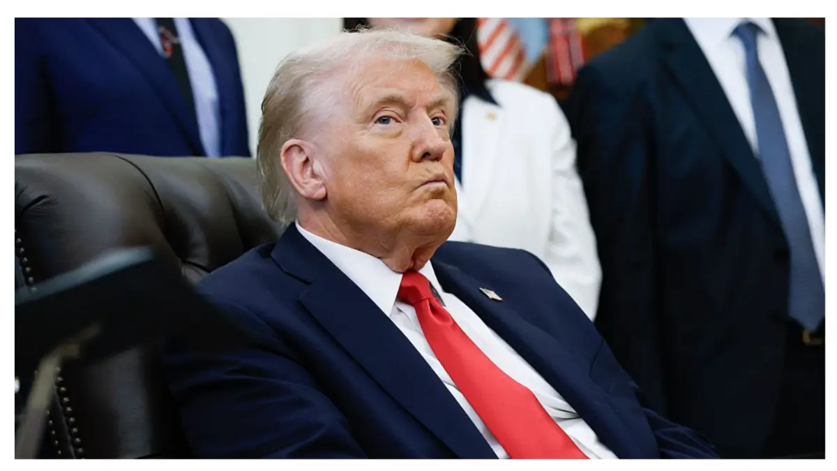 ‘It’s Gross, Right?’: Trump’s Creepy Hand Gestures In Front of College Students While Describing Something Innocent Has Viewers Feeling Uncomfortable