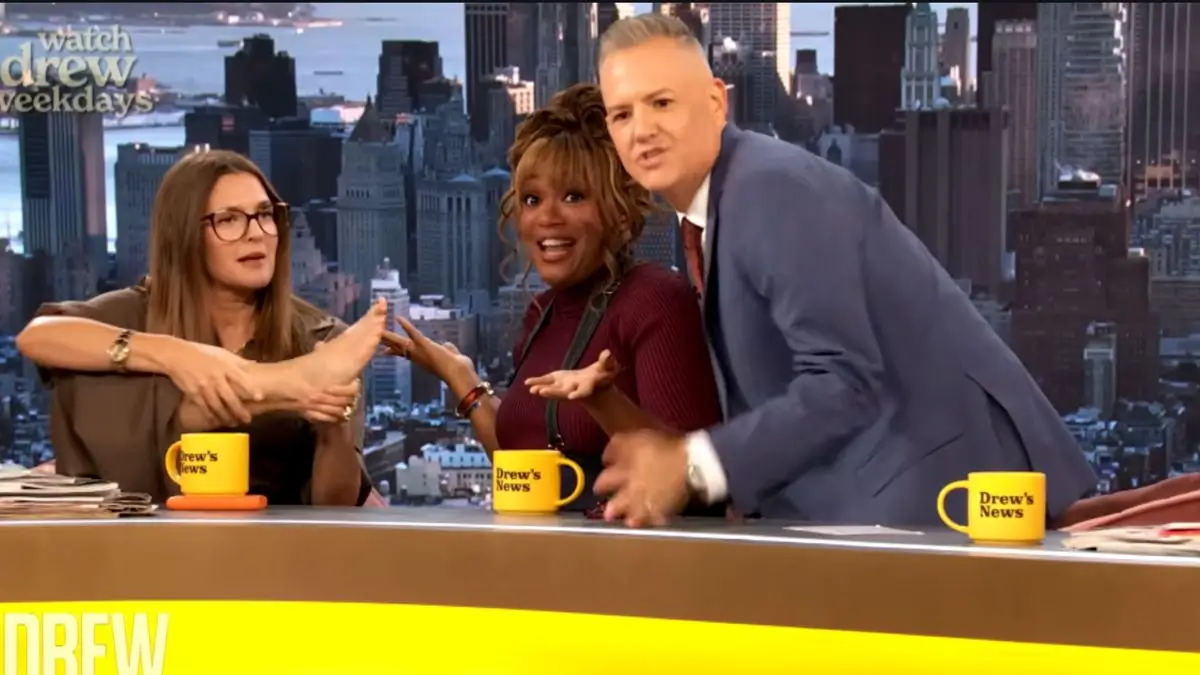 ‘Gross’: Drew Barrymore’s On-Air Meltdown Turns Bad After She Sniffs Her ‘Dirty’ Feet, Then Horrifies Fans by Forcing Her Co-Host to Smell Them Too!