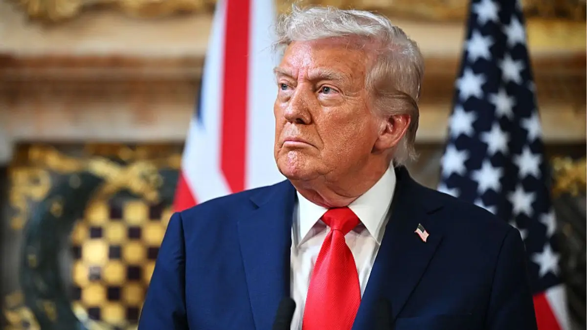 ‘Wonder What It Might be?’: Trump’s New Photo Has the Internet Spiraling with Theories After Viewers Zoom In On His Head