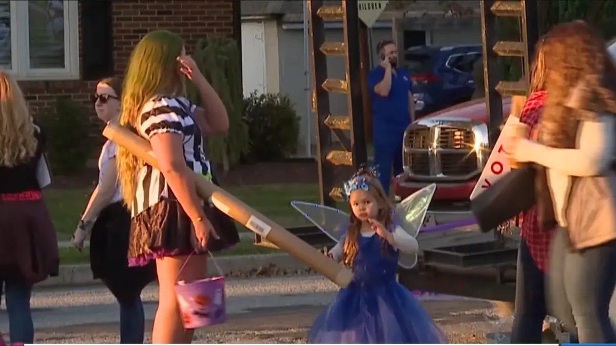 ‘Your Kind Ain’t Welcome’: Pennsylvania KKK Group Swears They Never Targeted Kids at Halloween Parade, Then a Family Found This in Their Child’s Candy Bucket