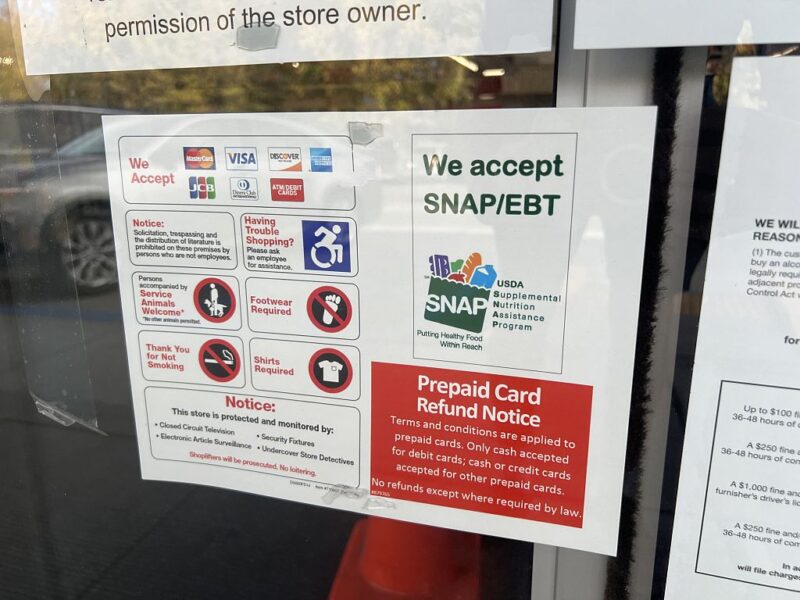 Trump Administration Tells Grocery Stores They Can’t Offer SNAP Recipients Discounts Amid Shutdown