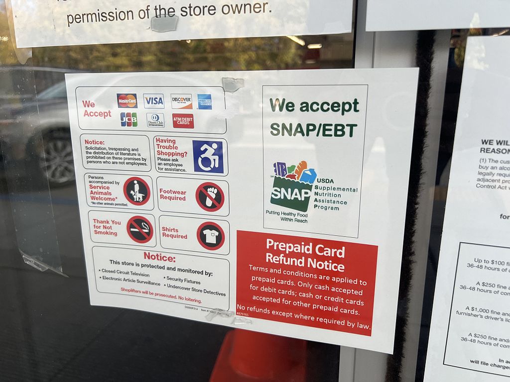 Trump Administration Tells Grocery Stores They Can’t Offer SNAP Recipients Discounts Amid Shutdown