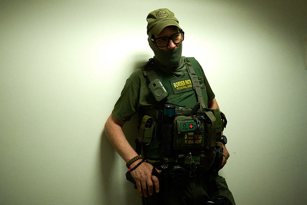 FBI Says Criminals Are Impersonating ICE Agents, Asks Agents To ID Themselves