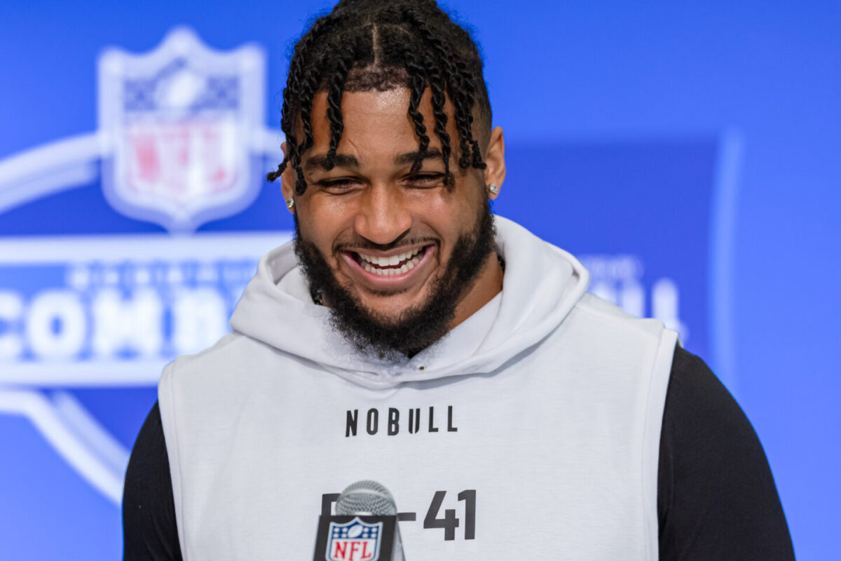 Dallas Cowboys player Marshawn Kneeland dies by suicide after police chase. He was 24