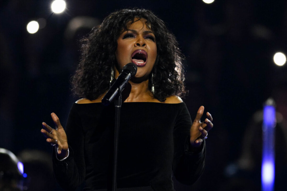 CeCe Winans to sing the National Anthem for Detroit Lions’ Thanksgiving game: ‘So honored to come home’