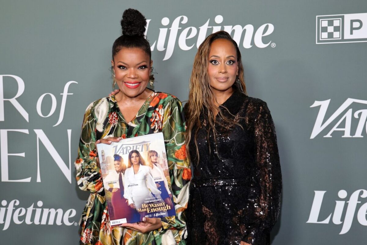 Essence Atkins, Yvette Nicole Brown talk sisterhood, relationships, new Lifetime movie