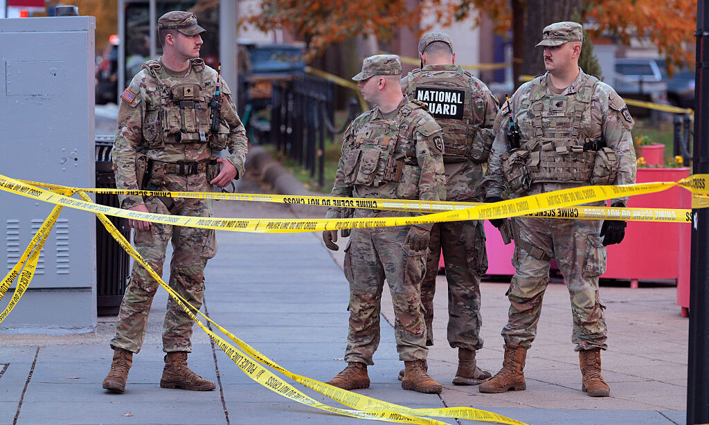 Afghan national in custody after shooting of 2 National Guard members near White House