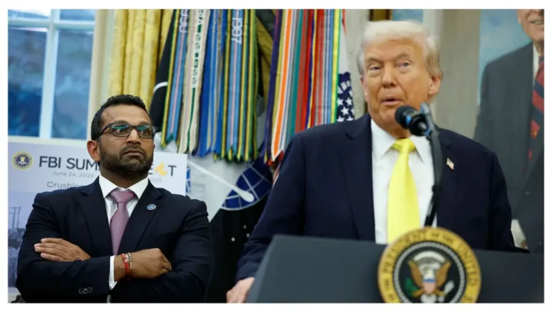 ‘Read the Body Language’: Trump World Spirals After Report Claims He Wants His FBI Director Gone, But One Oval Office Photo Has Viewers Saying Something’s Very Off