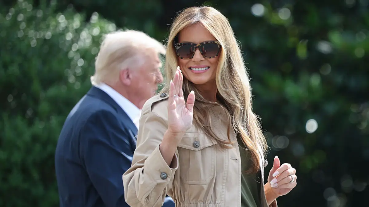 ‘Did You See That’: Melania Split-Second Reaction After Holding Trump’s Hand Goes Viral and Has Folks Wondering What She Wiped Off