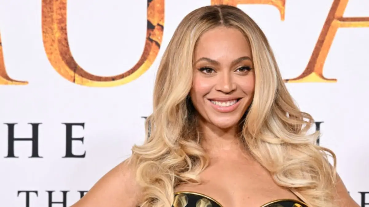 ‘That Chest Display Is Screaming’: Beyoncé Accused of Editing Her ‘Overstuffed’ Look In New Photos as Critics Zoom In on Her Apparent Weight Gain