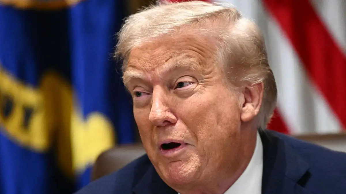 ‘Piggy’s … Looks So Wrinkled?’: Trump’s Unexpectedly Unpolished Oval Office Look Sets Off a Wave of Speculation About What Happened Behind the Scenes