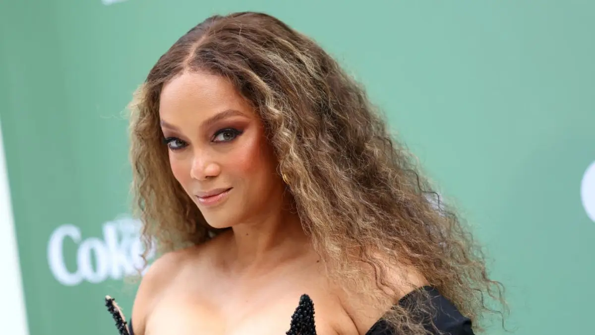 ‘The Smize Is Scaring Me: Tyra Banks’ Drastic New Look Has Fans Saying She Looks Nothing Like the Runway Model They Remember