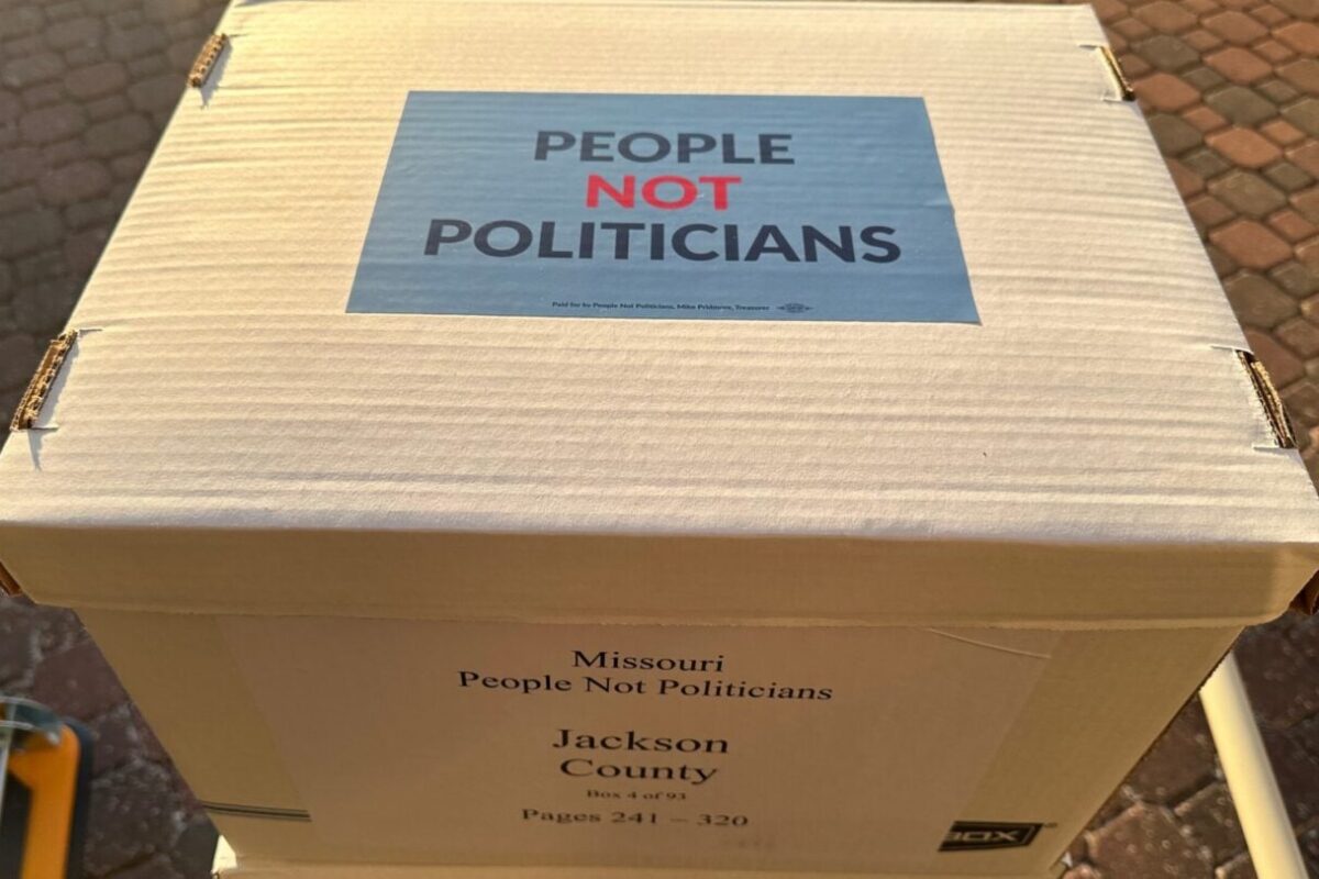 Opponents of Trump-backed redistricting in Missouri submit a petition to force a public vote