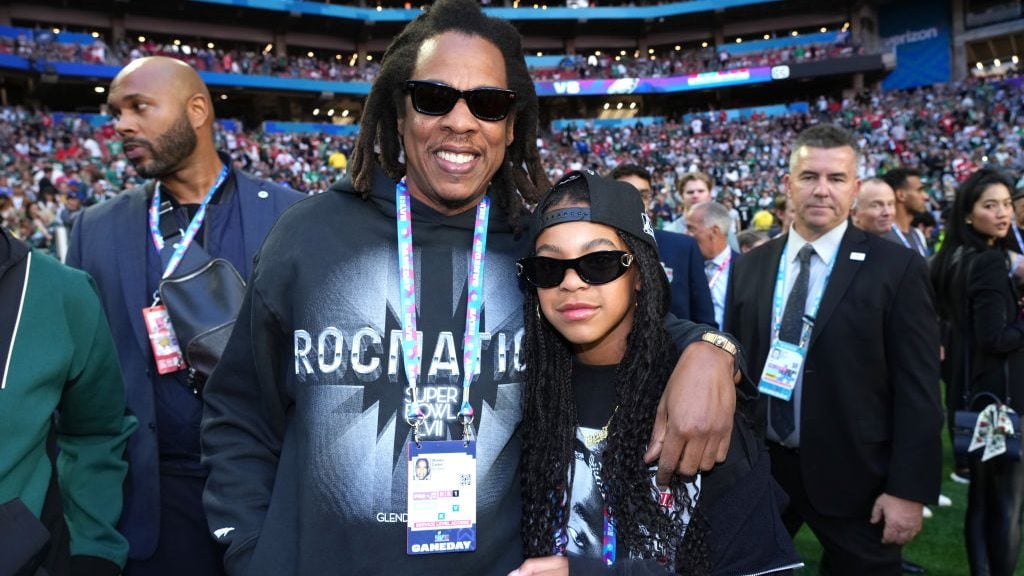 Blue Ivy sits pretty courtside with dad Jay-Z for Lakers game