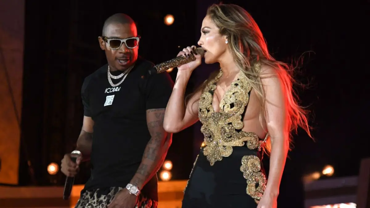 ‘Let That Been His Wife on Stage’: Jennifer Lopez Lets Loose Onstage with Rapper Ja Rule, But the Moment Changes When His Wife Chimes In