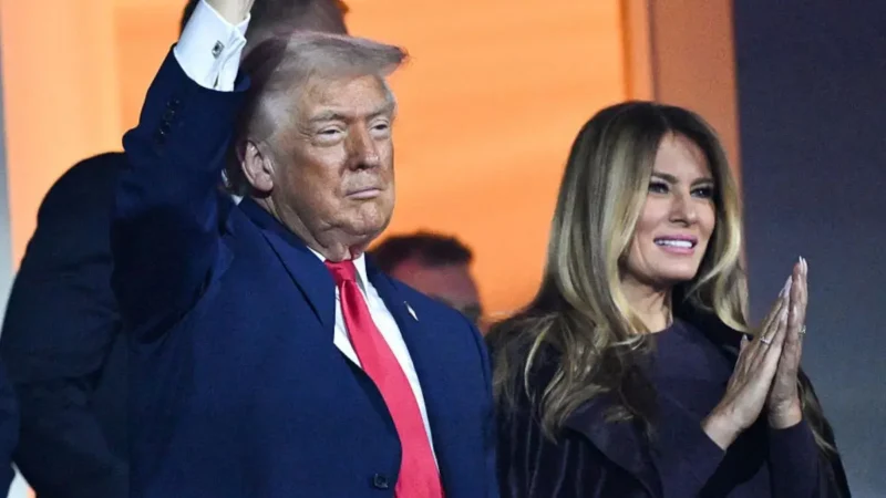 ‘Her Face Says How Much Longer?’: Melania and Trump’s PDA Photo-Op Unravels After Fans Zoom In on Her ‘Disgusted’ Look