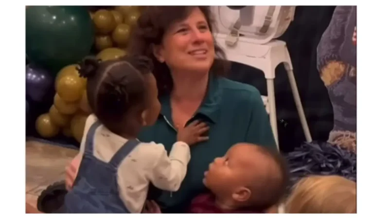 ‘What Would Make Her Say That…?’: Baby’s Instant Side-Eye Goes Viral After White Woman Drops a Tone-Deaf Line Nobody Saw Coming