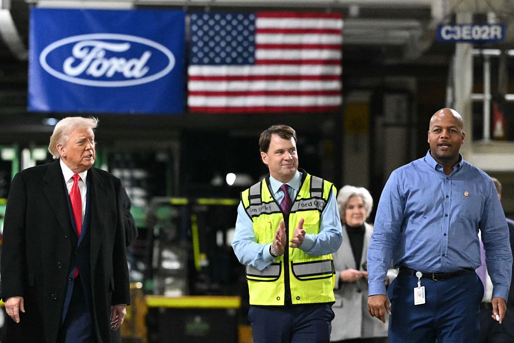 Detroit Ford Worker Suspended After Calling Out Trump To His Face 