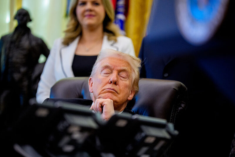 ‘He Should Resign’: Trump Turns on His Own Team, Blames Them for His Behavior as Karoline Leavitt Hopes You Miss the Confession That Blew Up Their Lies