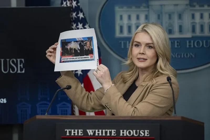 ‘She’s Nuts!’: Karoline Leavitt Freaks Out Over a Two-Word Message Protesters Left for Trump Then Has a Full Podium Blowup on Reporter Over ICE Deaths