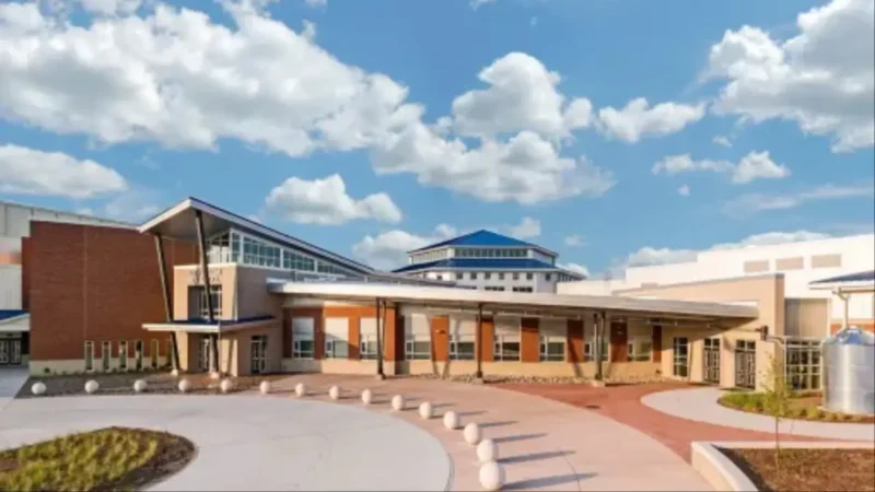 White Students In Virginia Sue After Their ‘Prank’ Gift of Fried Chicken with a Side of Racial Slurs To Black Friend Gets Them Suspended