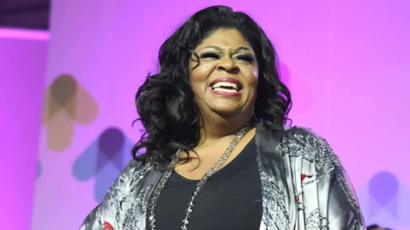 ‘What Happened?’: Gospel Singer Kim Burrell Looks Unrecognizable in New Video as Fans Zoom In on Her Drastic Weight Loss and Crooked Wig