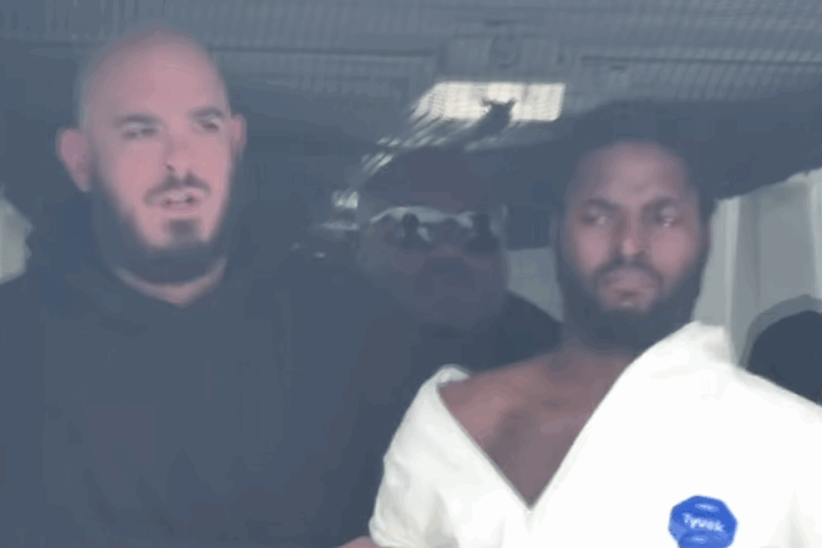 Video shows Florida man arrested for sexual battery attempt to grope female detective during transport