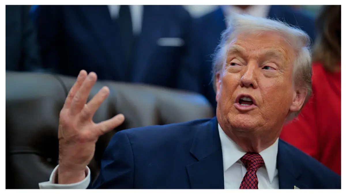 ‘Insane’: Trump’s Go-to Intimidation Tactic on Leader Flops, He Pulls Disrespectful Move as Critics Are Shocked By Ally Who Once Called Him a ‘Bully’