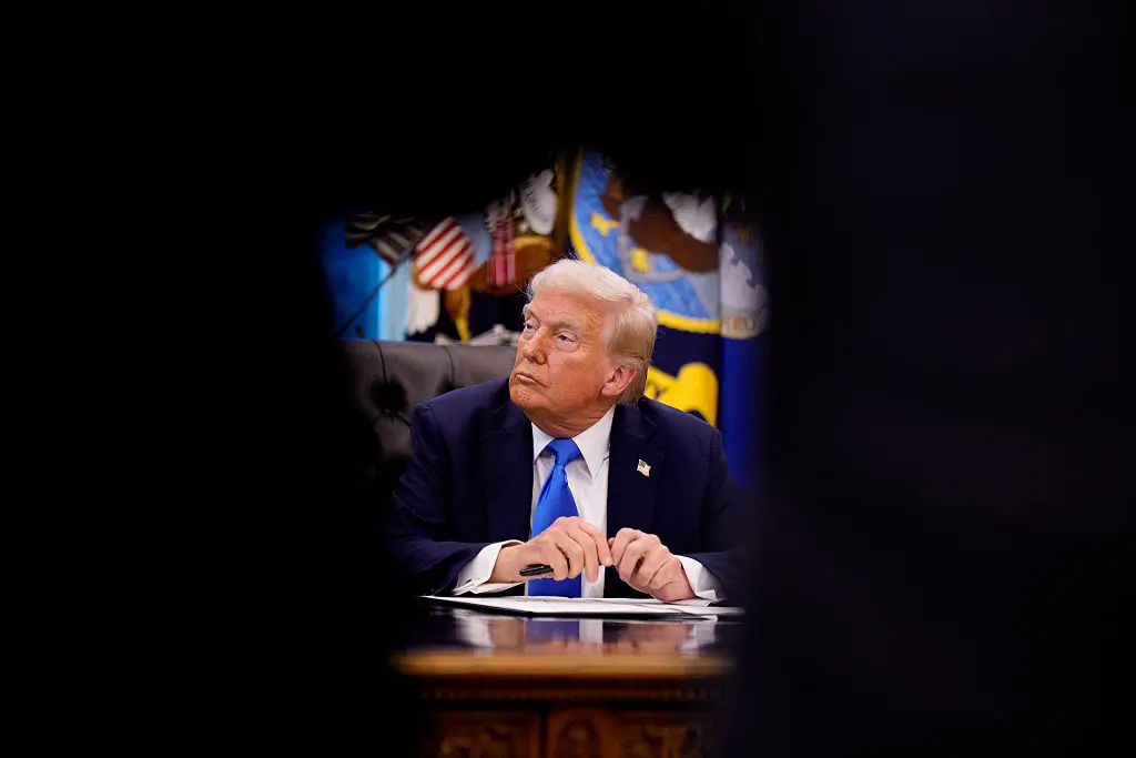 ‘Most Obvious Conman’: Trump Sends ‘Creepy’ Late-Night Email Claiming He’s ‘Alone in the Dark with a Dying Laptop’—Then Comes the Beg