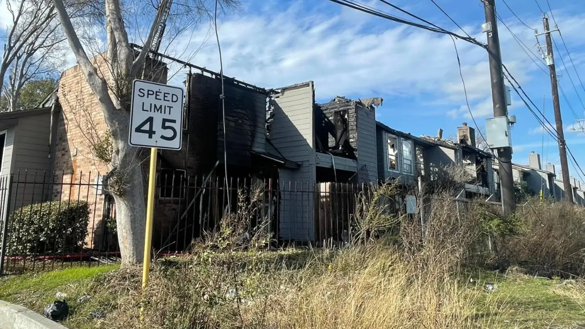 ‘Not Worth It’: Texas Woman Set Boyfriend’s Clothes on Fire In Barbecue Pit In Lovers Quarrel. Now, Several People Are Homeless, Authorities Say