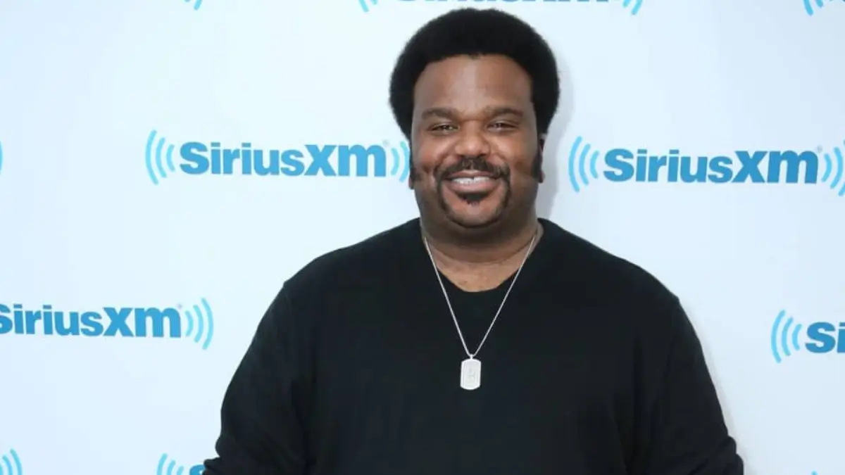 ‘He Needs to Tell His Stylist He’s Lost Weight’: Craig Robinson Looks Slimmer Than He’s Ever Been, Fans Joke His Wardrobe Is Still Living In the Past