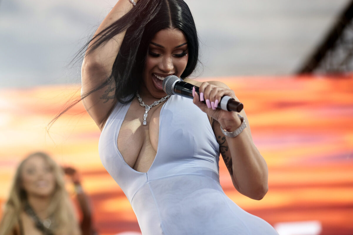 Cardi B’s triumphant return to the stage brings high emotions and a fresh beef with DHS
