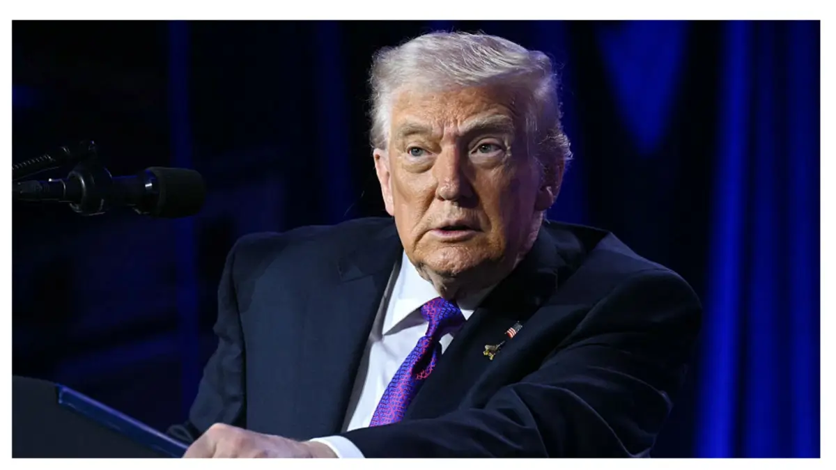 ‘What a Scumbag’: Trump Starts On Script, Suddenly Short-Circuits Mid-Speech Over a Distraction — What He Does Next Proves He’ll Do Anything for Attention