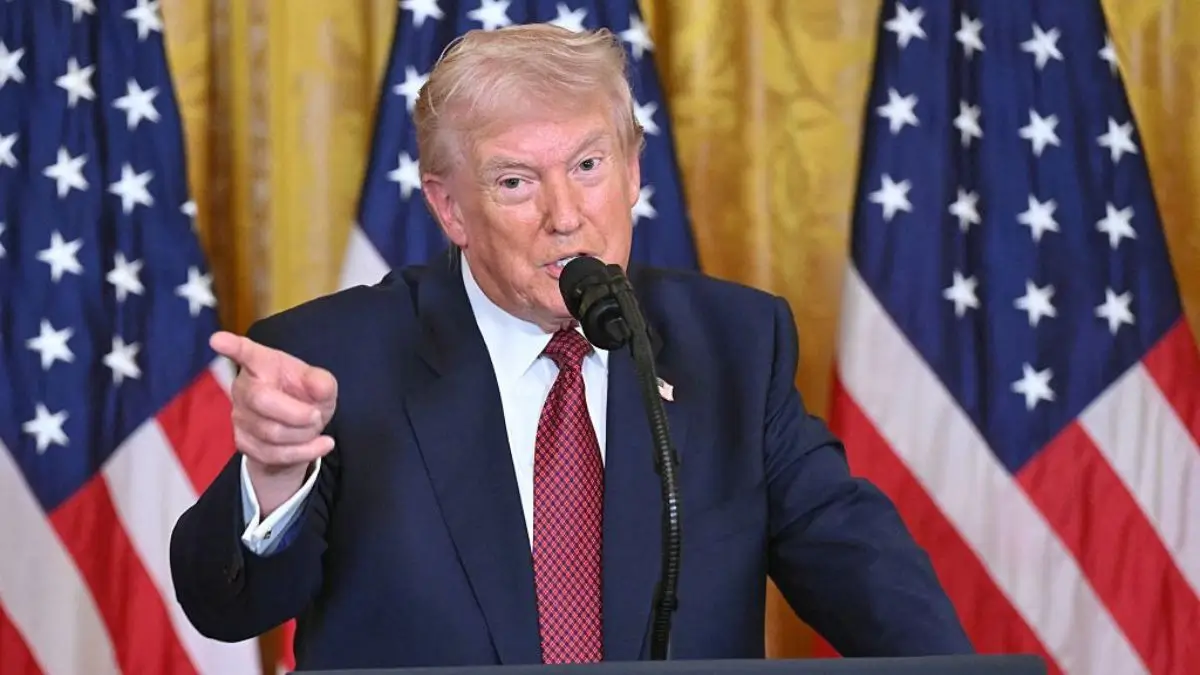 ‘What the Hell’: Trump Glitches Mid Brag, Fuels Concern as He Mixes Up His Words and Drops a Bizarre Question That Confused Everyone
