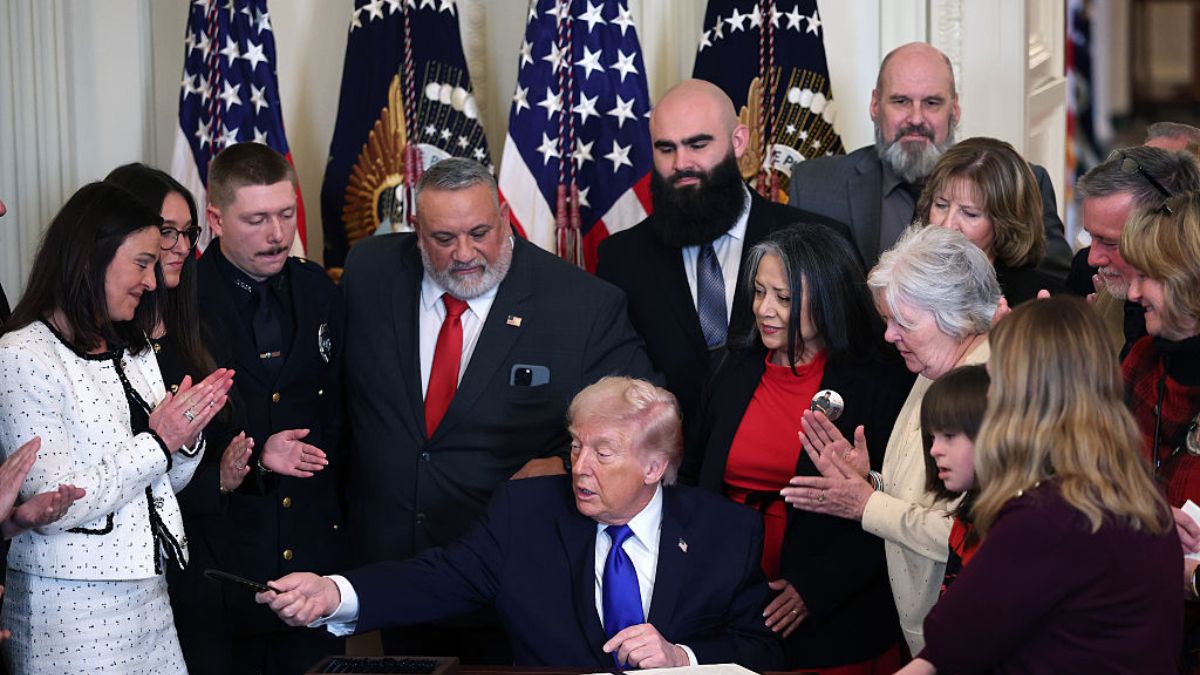 ‘WTF’: Trump Goes Off on a Mayor — Seconds Later He Spots His ‘Darling’ In the Crowd, Then Brags About Paying for Her Surgery That Freezes the Room