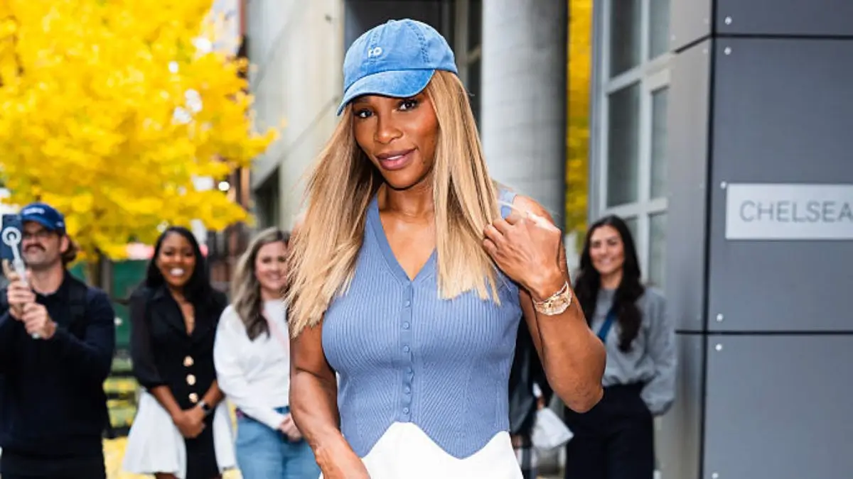 ‘Get Off That Pole’: Serena Williams’ Jaw-Dropping Video Has Fans Asking If She’s Warming Up for a Match or Turning Up the Heat at Home