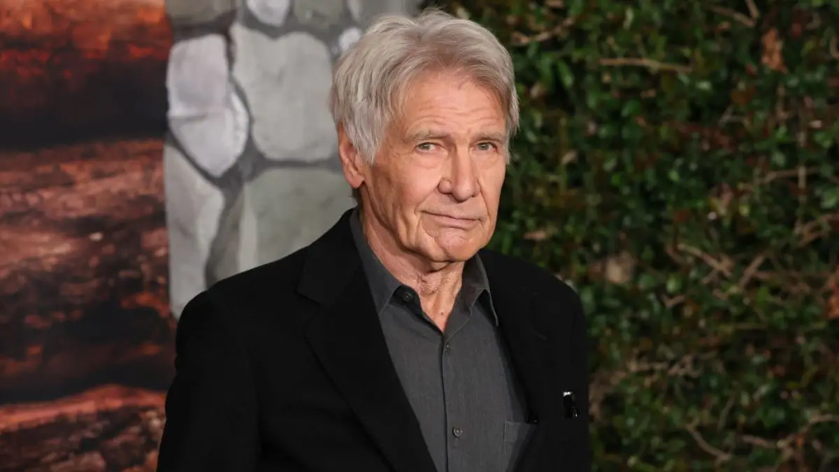 ‘I Thought They Broke Up?’: Harrison Ford’s Annoyed Look Next to Wife Calista Flockhart In Viral Clip That Has Fans Saying Something Feels Off