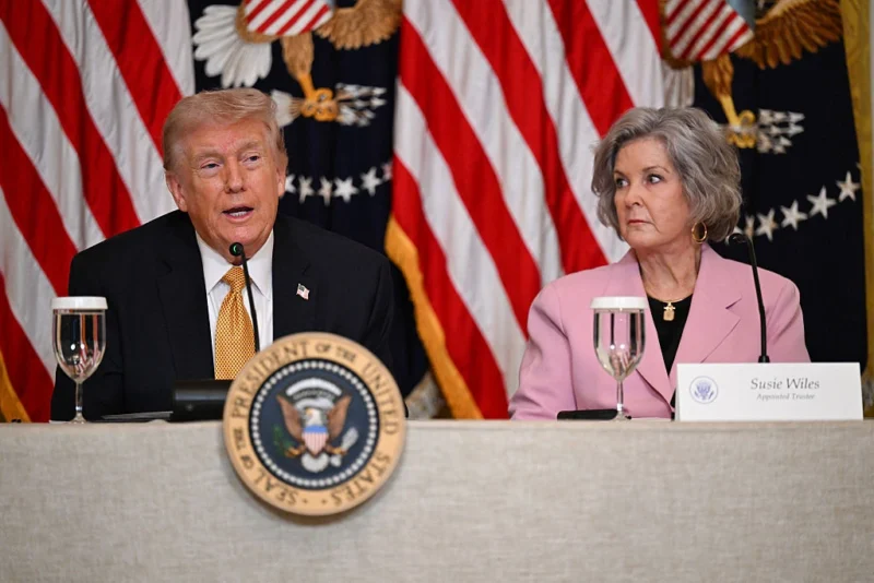 ‘Kicked Him in the Shin’: Trump Derails His Own Meeting With Bizarre Ramble About Iran — Susie Wiles Looks Mortified, Tries to Correct Him Three Times — Cameras Catch the Brutal Slip Everyone Heard