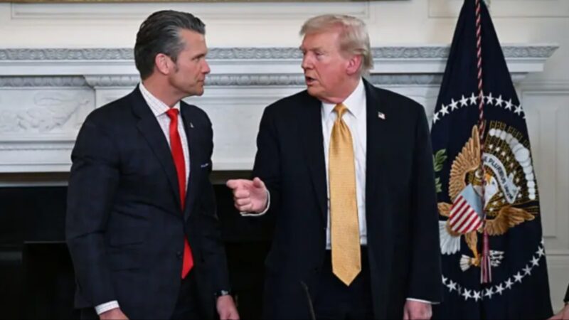 ‘I Can Hear Them’: Hegseth Chases Behind Trump — Then a Strange Sound Follows Every Step and It’s All Anyone Can Focus On