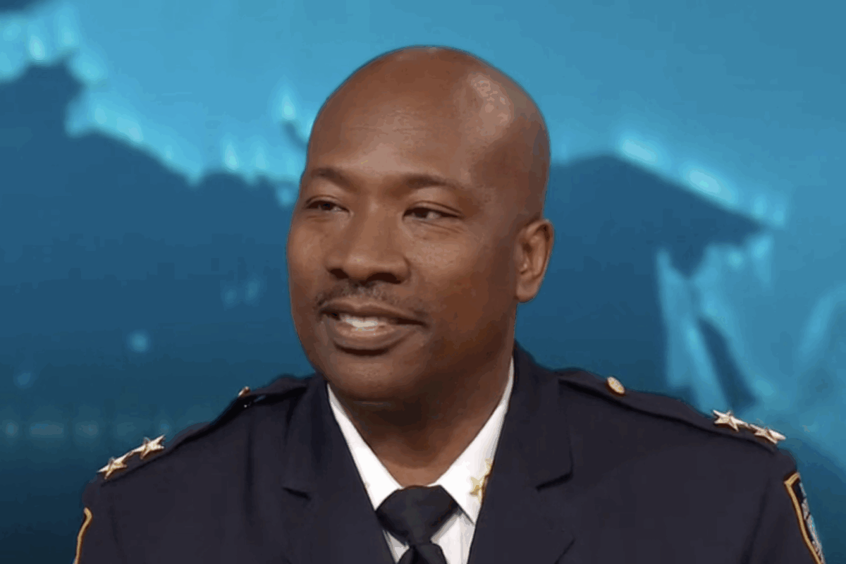 NYPD chief who tackled bomb suspect shares wife’s hilarious reaction to viral photo