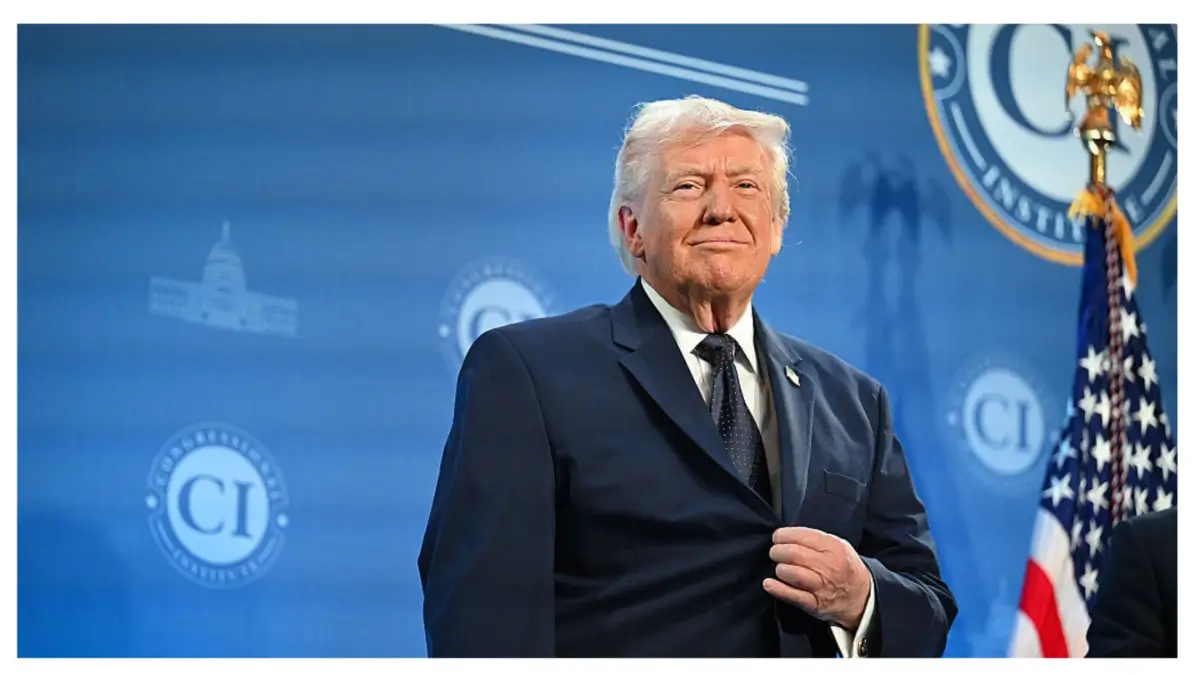 ‘These Aren’t Just Ramblings!’: Viral Clip Shows Trump Learning in Real Time How Other Countries Cancel Elections — and Critics Say You Can See the Moment Something Clicks