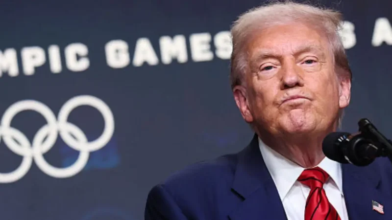 ‘Too Stupid’: Trump Starts Explaining Himself — Then Lets an Embarrassing Joke Slip That Lands So Bad the Room Just Freezes and World Leader  Forces a Painful Smile