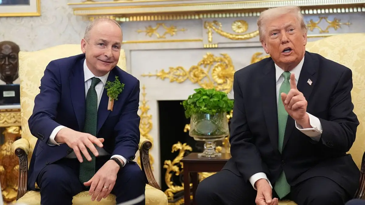 ‘He Snapped’: Trump Unleashes in Oval Office — Viciously Cuts Down Female Reporter Holding a Phone Then His Petty Hand Move Sparks Instant Outrage