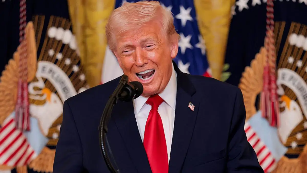 ‘Not Even Willing to Take Responsibility’: Trump Cornered Over Viral Images Everyone Is Talking About — His Surprise Admission Quickly Shifts the Blame to His Team