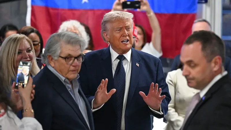 ‘It’s Off the Rails’: Trump Tries to Regain Control After a Piercing Scream Interrupts His Speech— When It Happens Again, His Desperate Explanation Makes the Room Even More Awkward